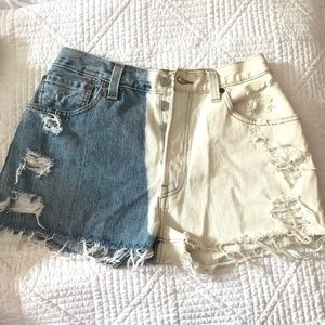 Vintage Two-Toned Levi Denim Shorts w/ Frayed Hem